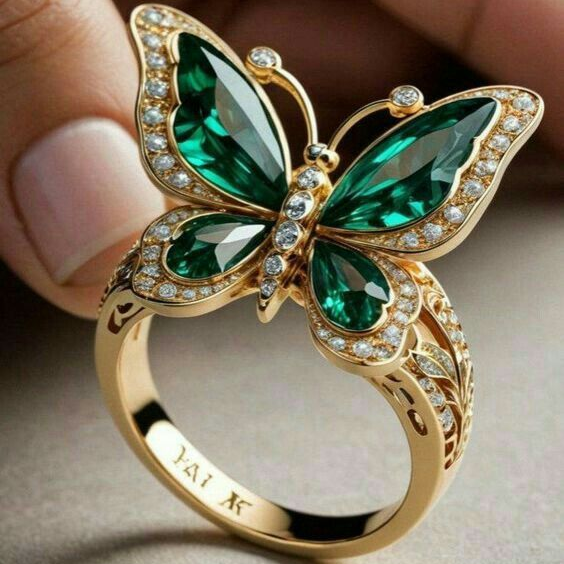 Anello color oro Verde Cristallino a Forma di Farfalla