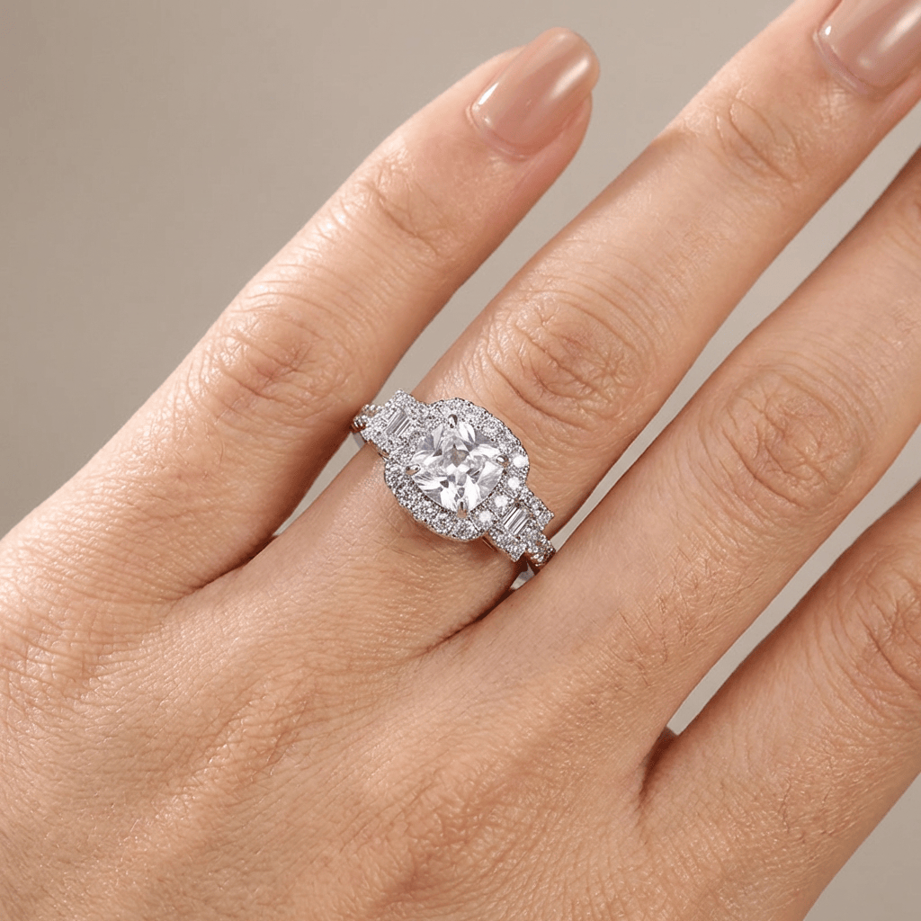 ANELLO HALO IN Zirconia A CUSCINO ARGENTO