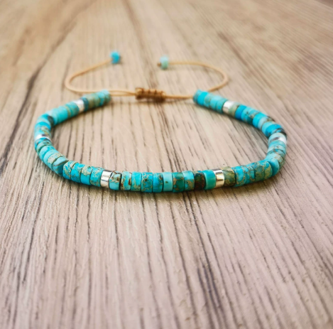 Bracciale in Turchese Delicato e Senza Tempo