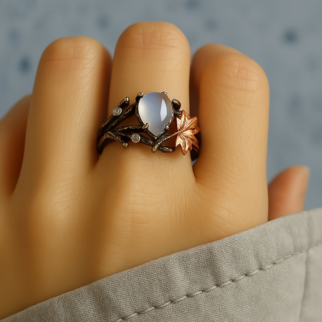 Anello in Pietra Luna Naturale