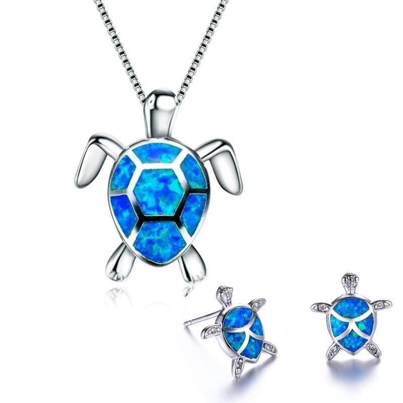 Collana e Orecchini a Tema Tartaruga Marina in Opale e color argento