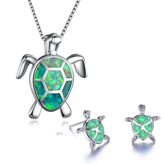 Collana e Orecchini a Tema Tartaruga Marina in Opale e color argento