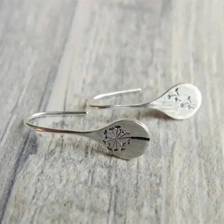 Orecchini Vintage color argento a Fiore